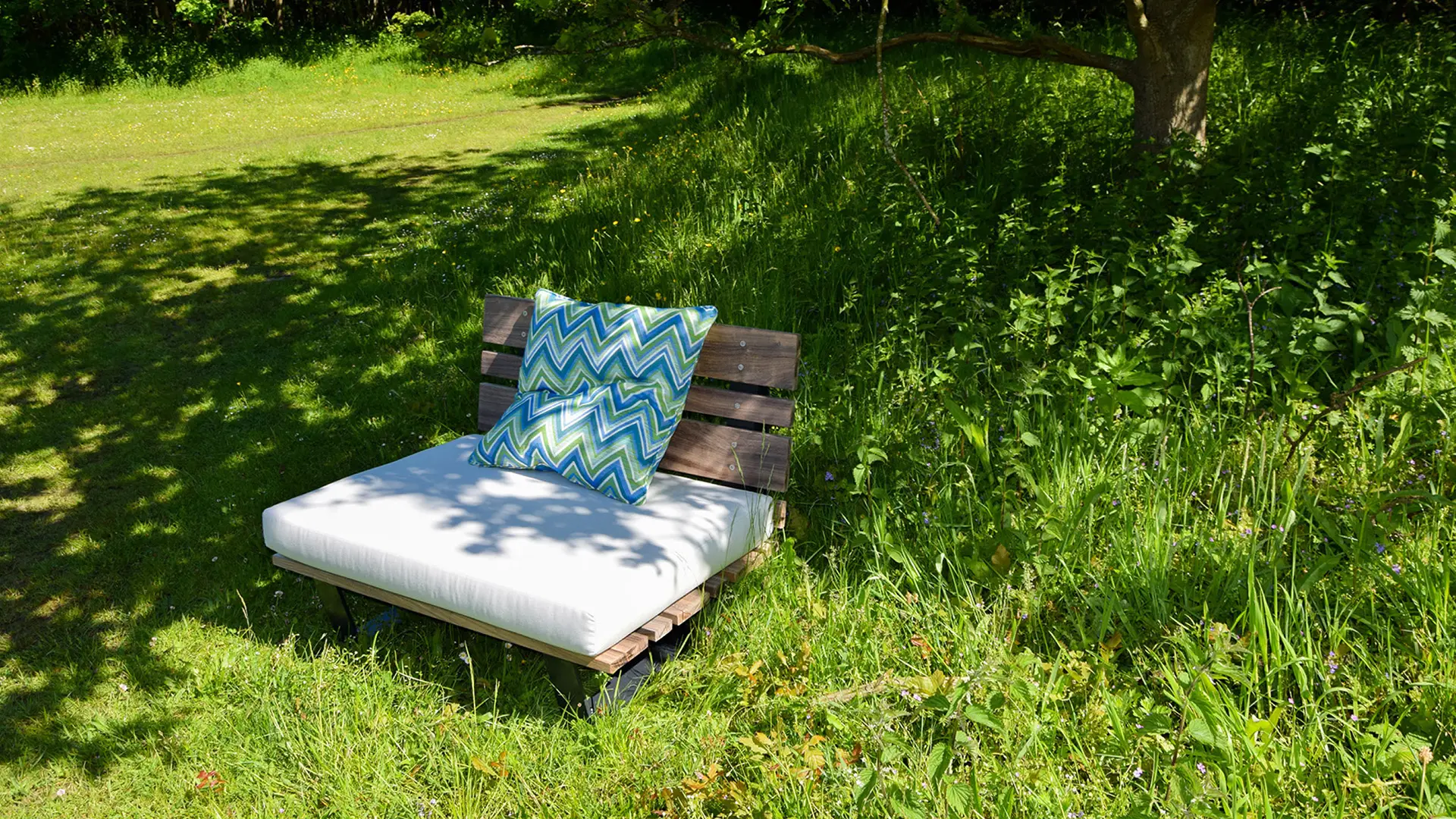 robuuste buitenmeubelen De Stoor Buitenleven